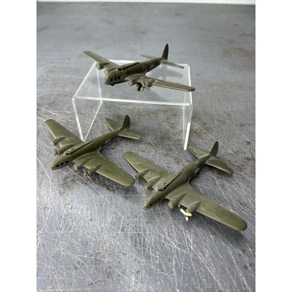 Vintage 1940's RENWAL MFG. CO No 17 BOMBER WWII Plastic Model Plane Rare X 3